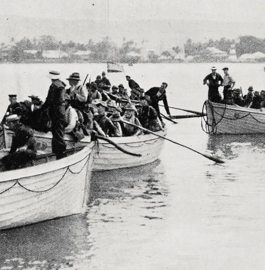 New Zealand troops landing at Apia, 29 August 1914.