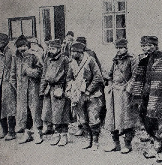 Serbian prisoners captured by the Austrians.